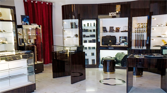 Louvre Luxury Store